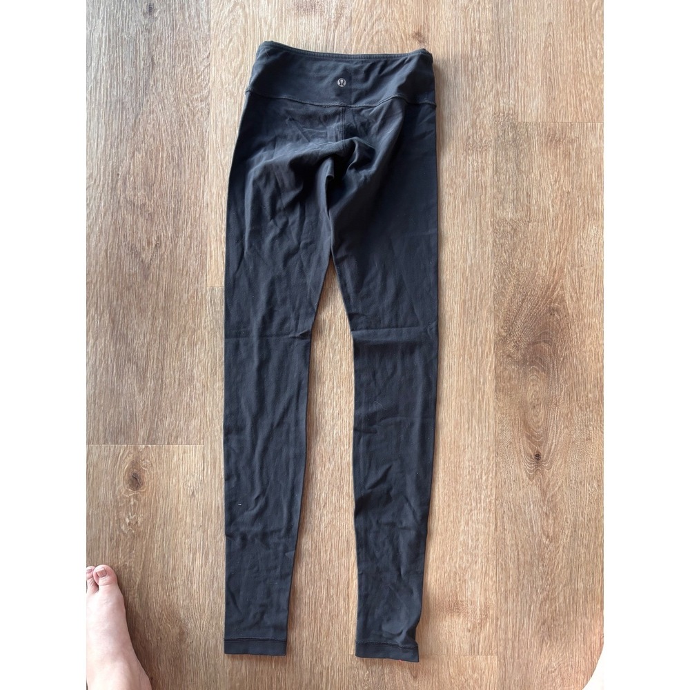 Lululemon High Rise‎ black align re Size 2- 28 inseam- reversible